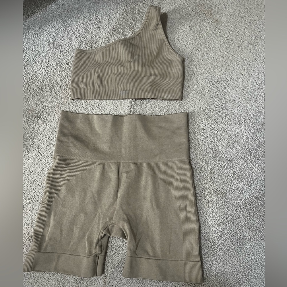 SET Active Sculptflex Bra & Biker Short Set